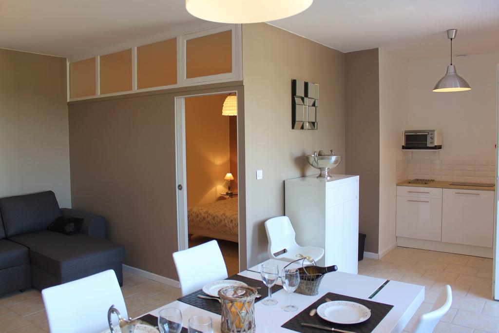 Le Haras Du Favry Apartamento Palinges Exterior foto